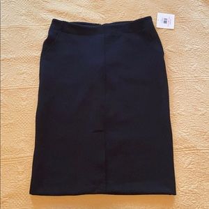 NWT Ellen Tracy Black pencil skirt, size 10
